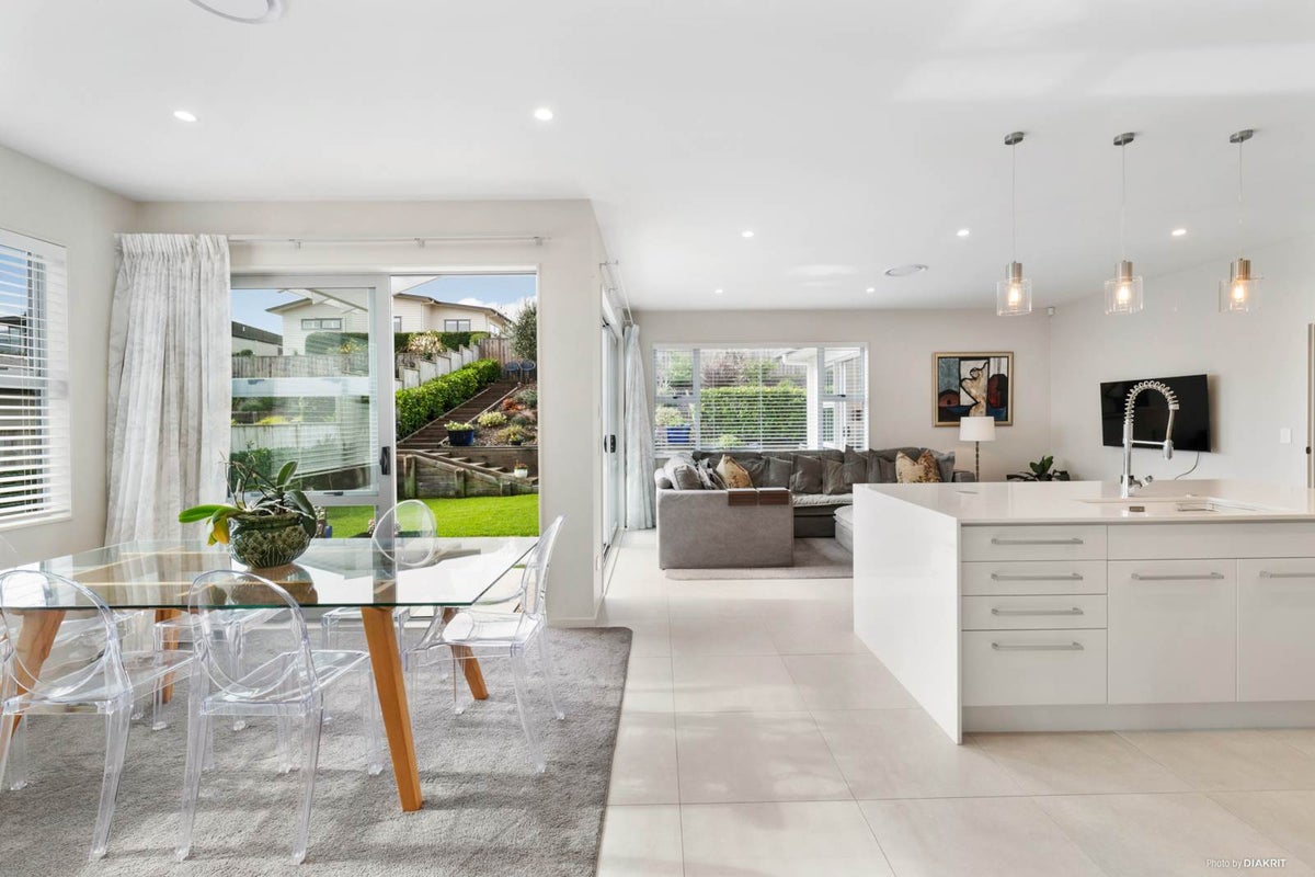 26 Kaiawa Street, Beachlands, Auckland - Carousel 2