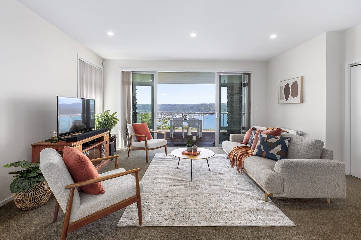 69 Tamworth Crescent, Newlands, Wellington - Carousel 2