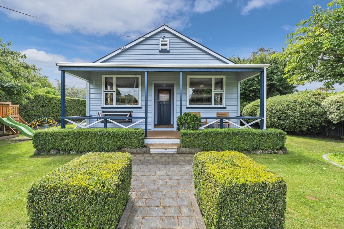 13 Cliff Street, Coalgate, Coalgate - Carousel 1