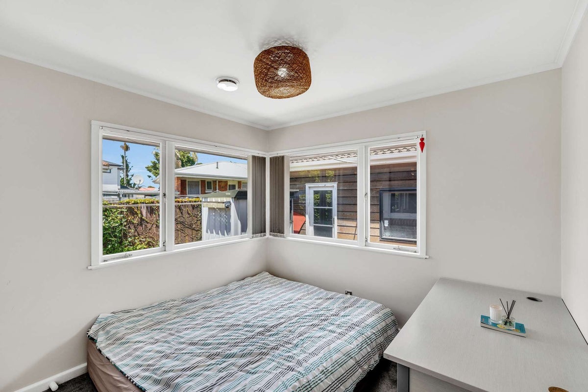 1/5 Puia Street, Papatoetoe, Auckland - Carousel 18