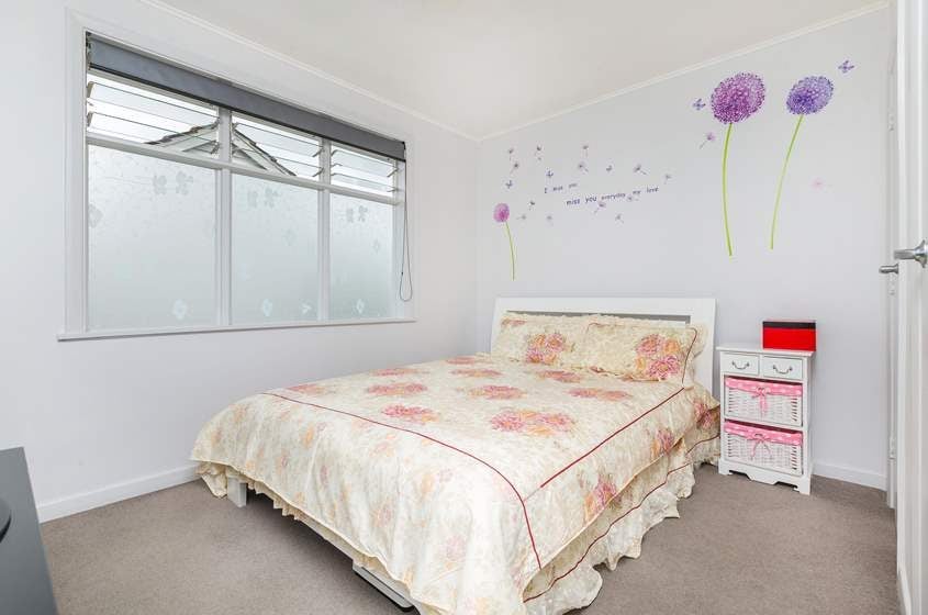 1556 Great North Road, Waterview, Auckland - Carousel 11