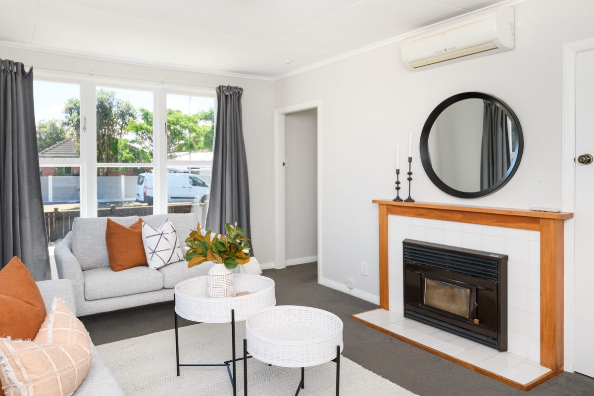 112 Limbrick Street, Terrace End, Palmerston North - Carousel 2