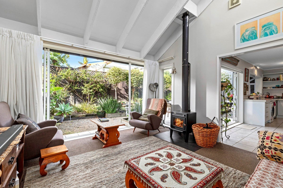 3/44 Stanley Point Road, Stanley Point, Auckland - Carousel 1