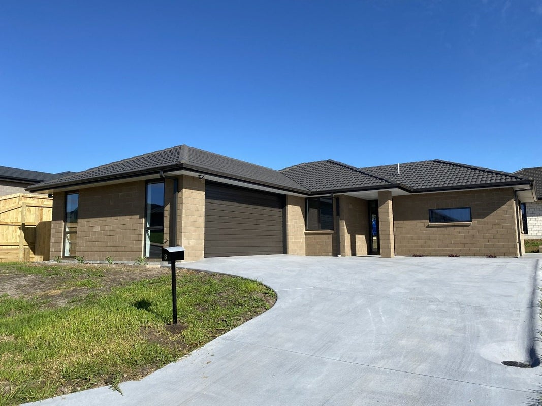 8 Cascade Crescent, Tikipunga, Whangarei - Carousel 1