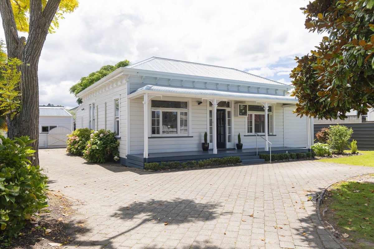 118 Fox Street, Whataupoko, Gisborne - Carousel 1