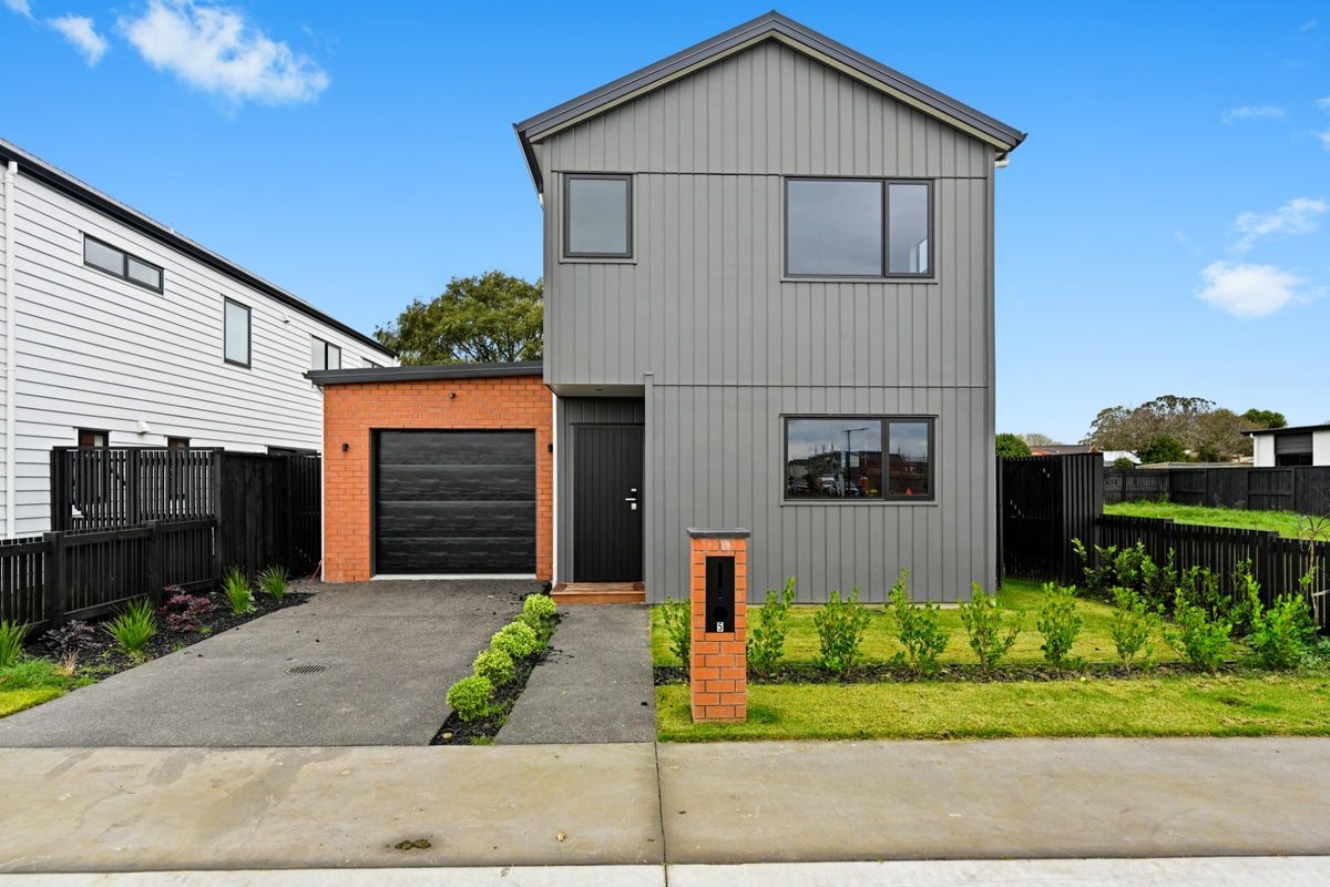 5 Earp Crescent, Chartwell, Hamilton - Carousel 1