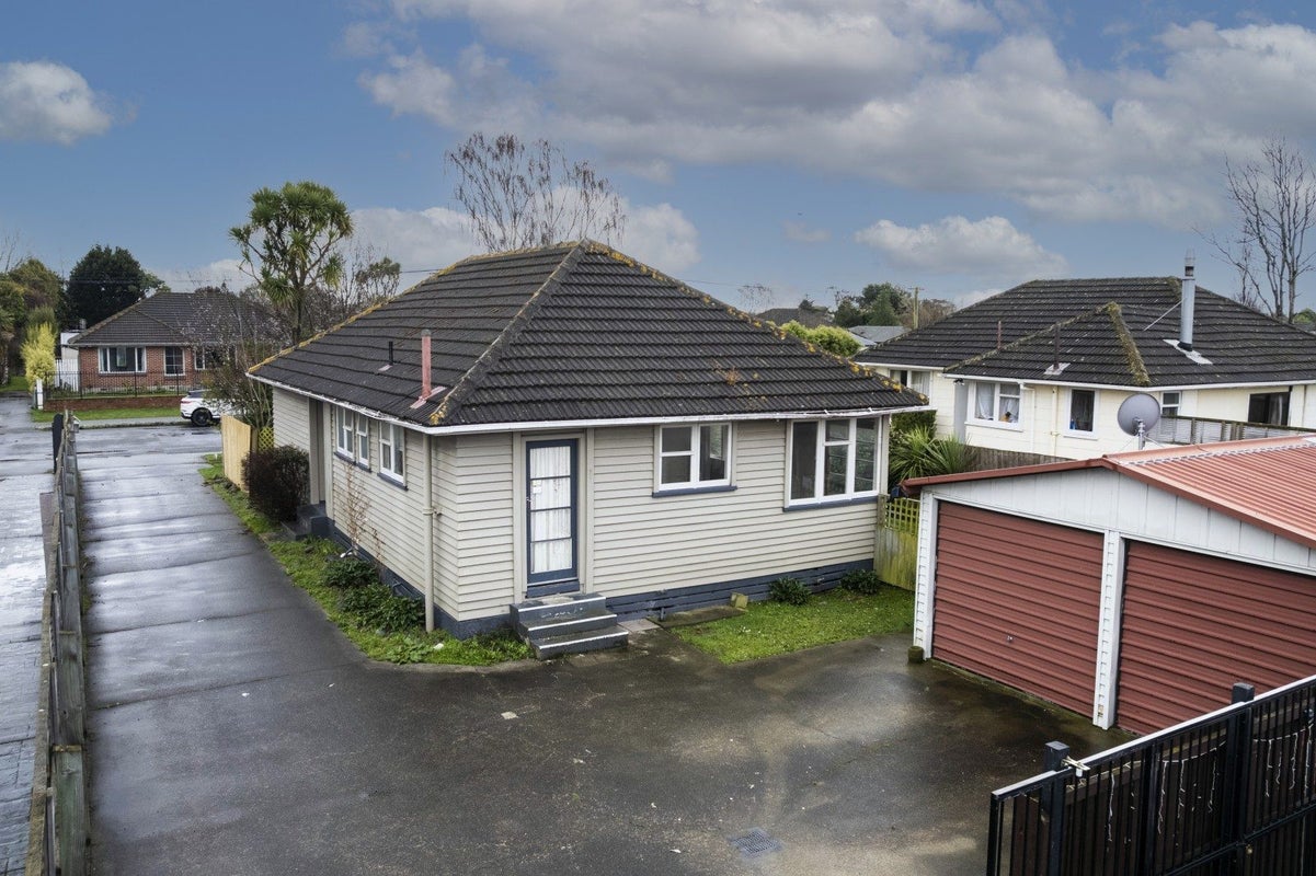 1/14 Morrison Avenue, Northcote, Christchurch - Carousel 2