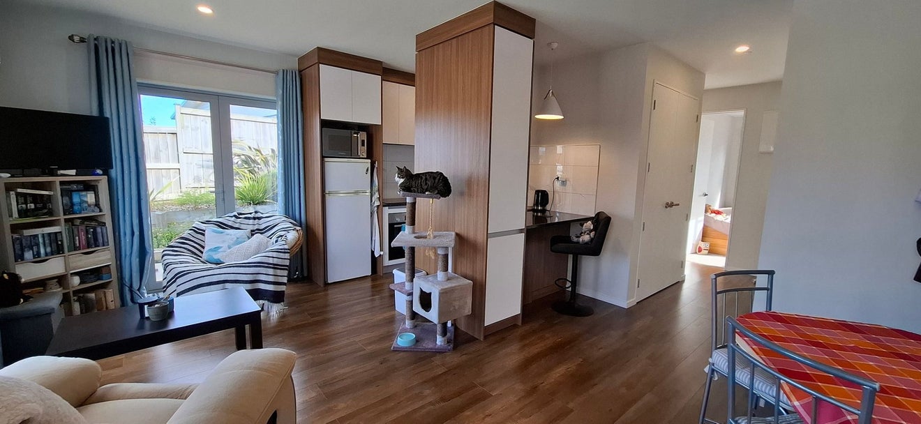 10 Hapukupuku Avenue, Beachlands, Auckland - Carousel 2
