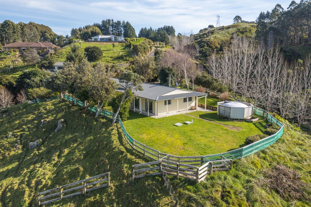 27 Anlaby Road, Nikau Valley, Paraparaumu - Carousel 2