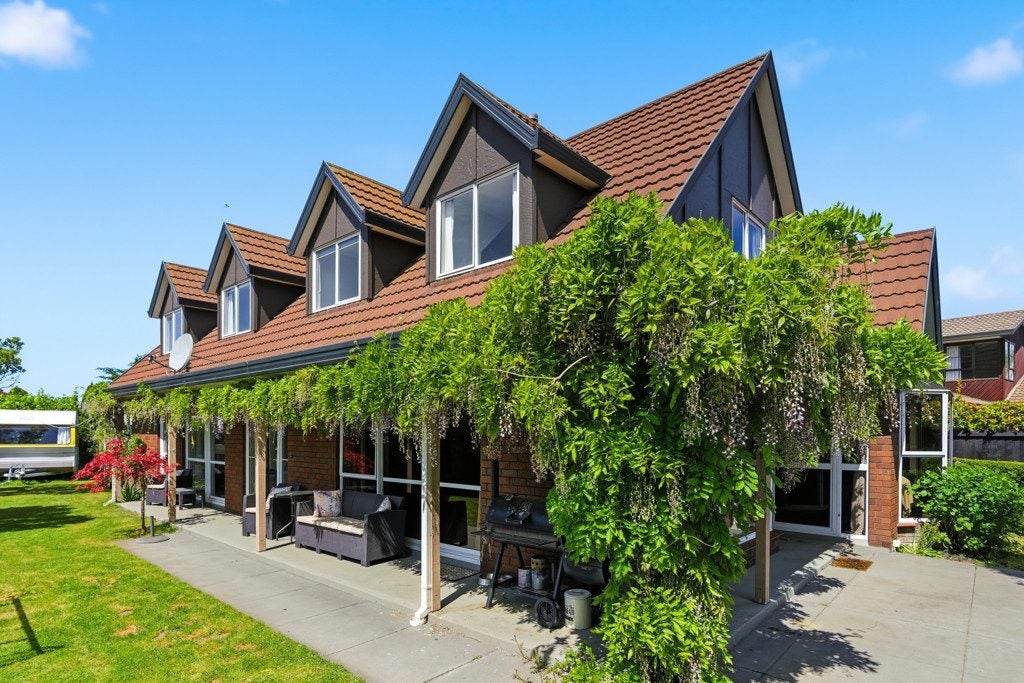 23 Cherrywood Place, Redwood, Christchurch - Carousel 2