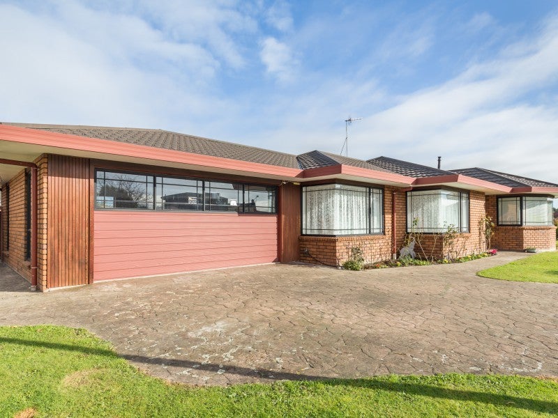 2 Lynch Grove, Levin, Levin - Carousel 2