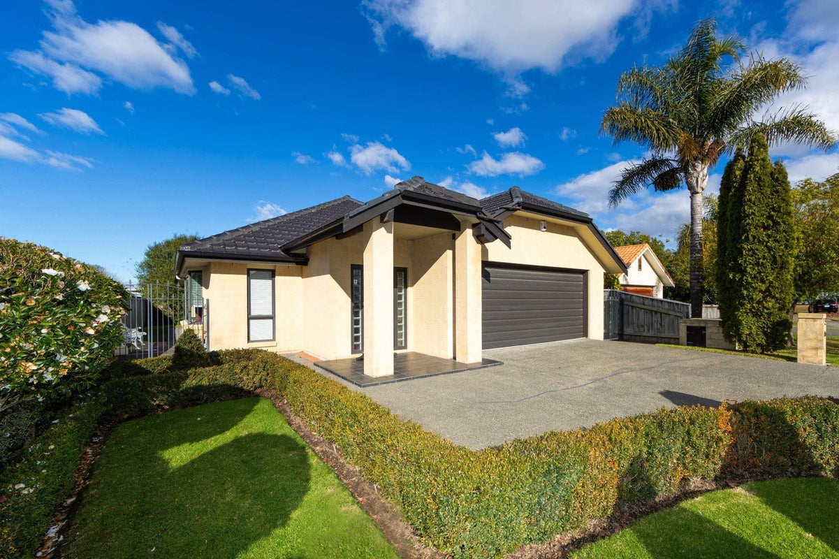 147B Main Road, Clive, Clive - Carousel 22