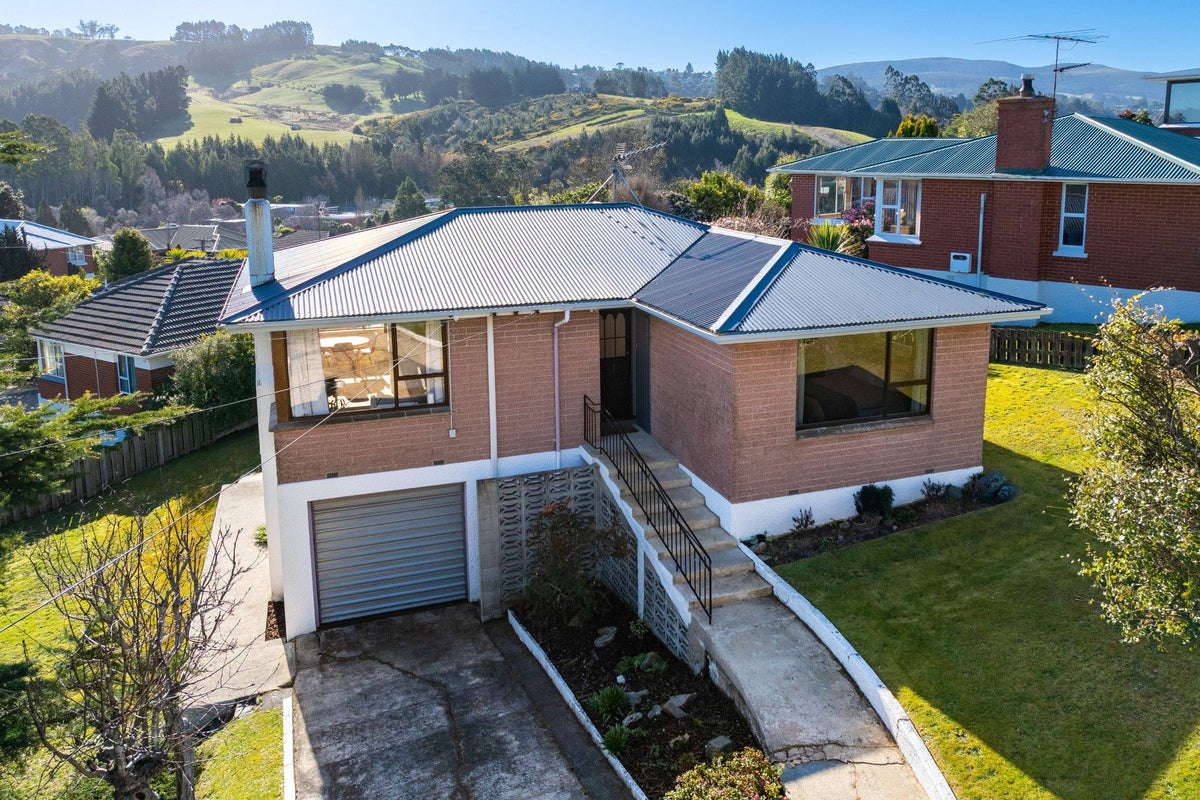 31 Hocken Street, Kenmure, Dunedin - Carousel 1