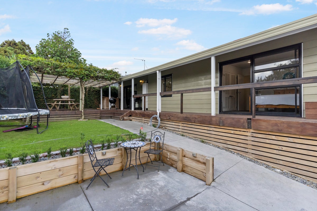 18 Crail Court, Totara Heights, Auckland - Carousel 2