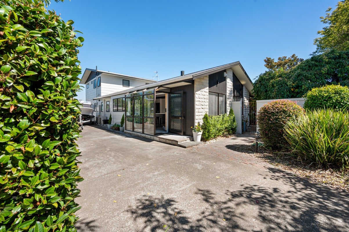 24 Symons Street, Parkvale, Hastings - Carousel 1