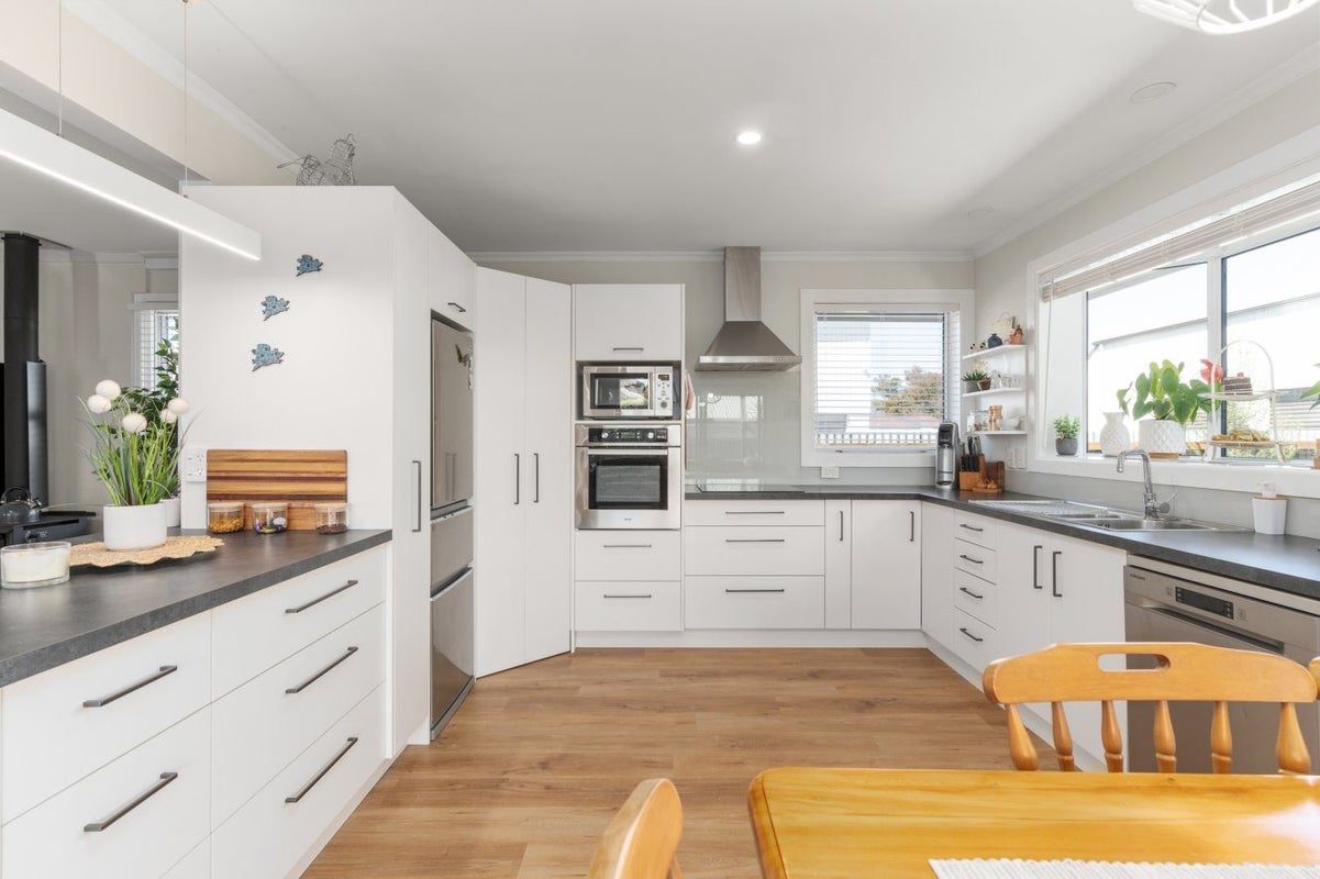 27 Cunningham Place, Halswell, Christchurch - Carousel 2