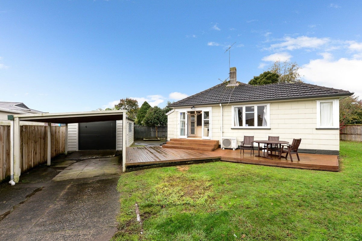 2 Haultain Street, Fairfield, Hamilton - Carousel 2