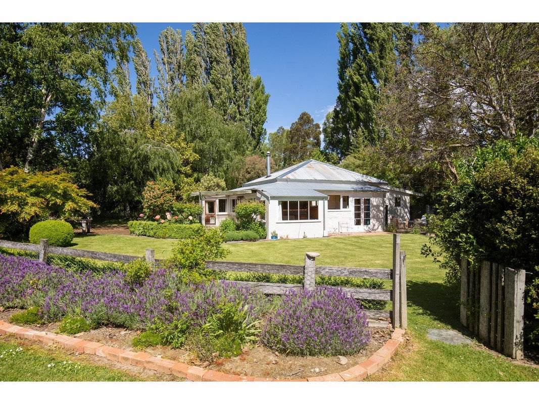 216 Springvale Road, Springvale, Alexandra - Carousel 1