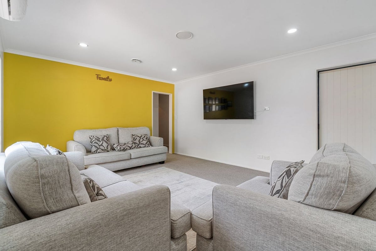15B Arthur Road, Hillpark, Auckland - Carousel 2