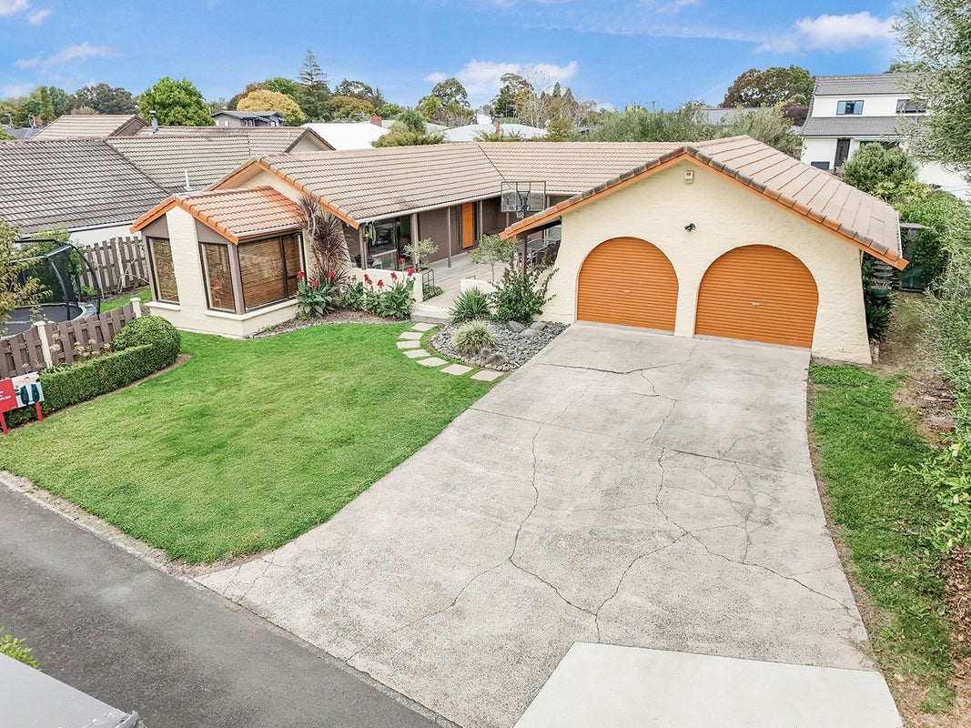6 Mayfair Avenue, Chartwell, Hamilton - Carousel 1
