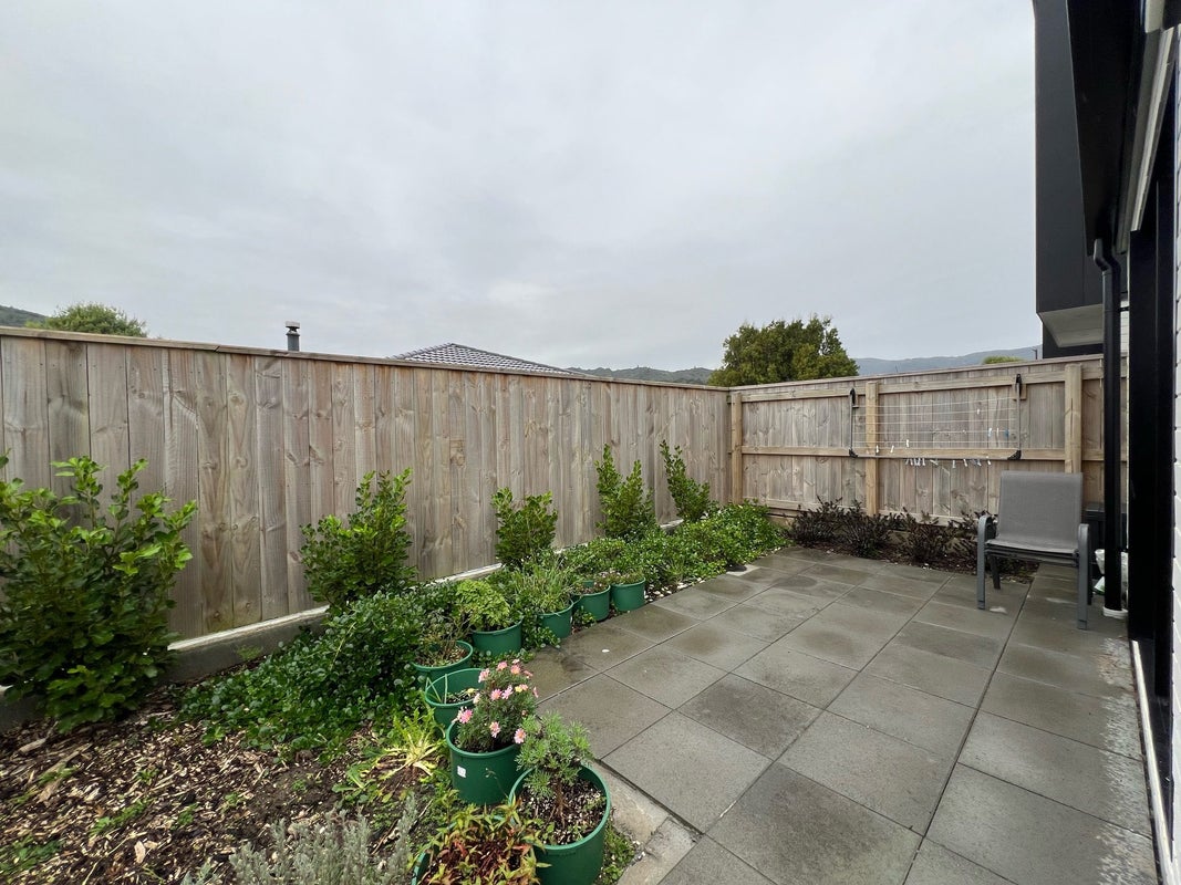 9/27 Main Road, Wainuiomata, Lower Hutt - Carousel 16