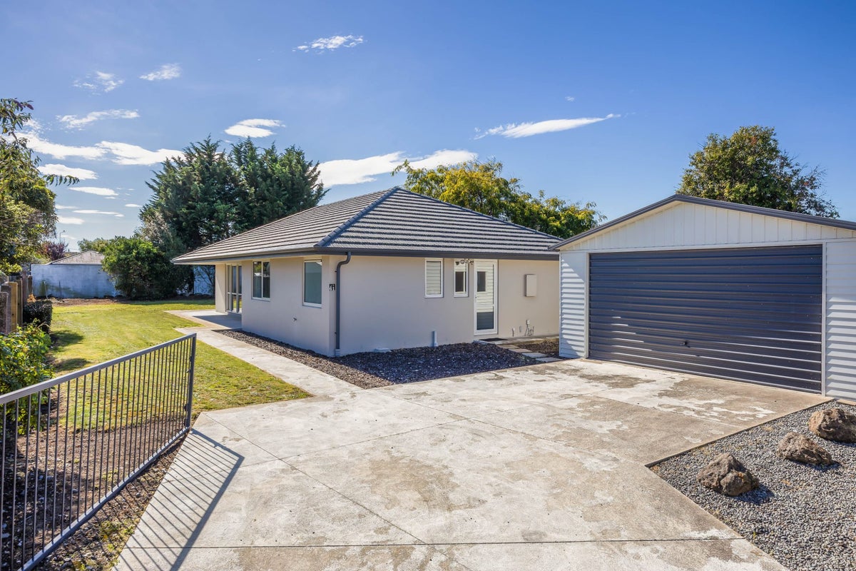 61 Vivian Street, Burwood, Christchurch - Carousel 1