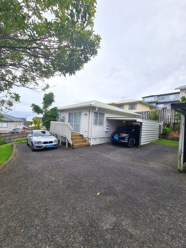 2/21 Hauraki Crescent, Pinehill, Auckland - Carousel 1