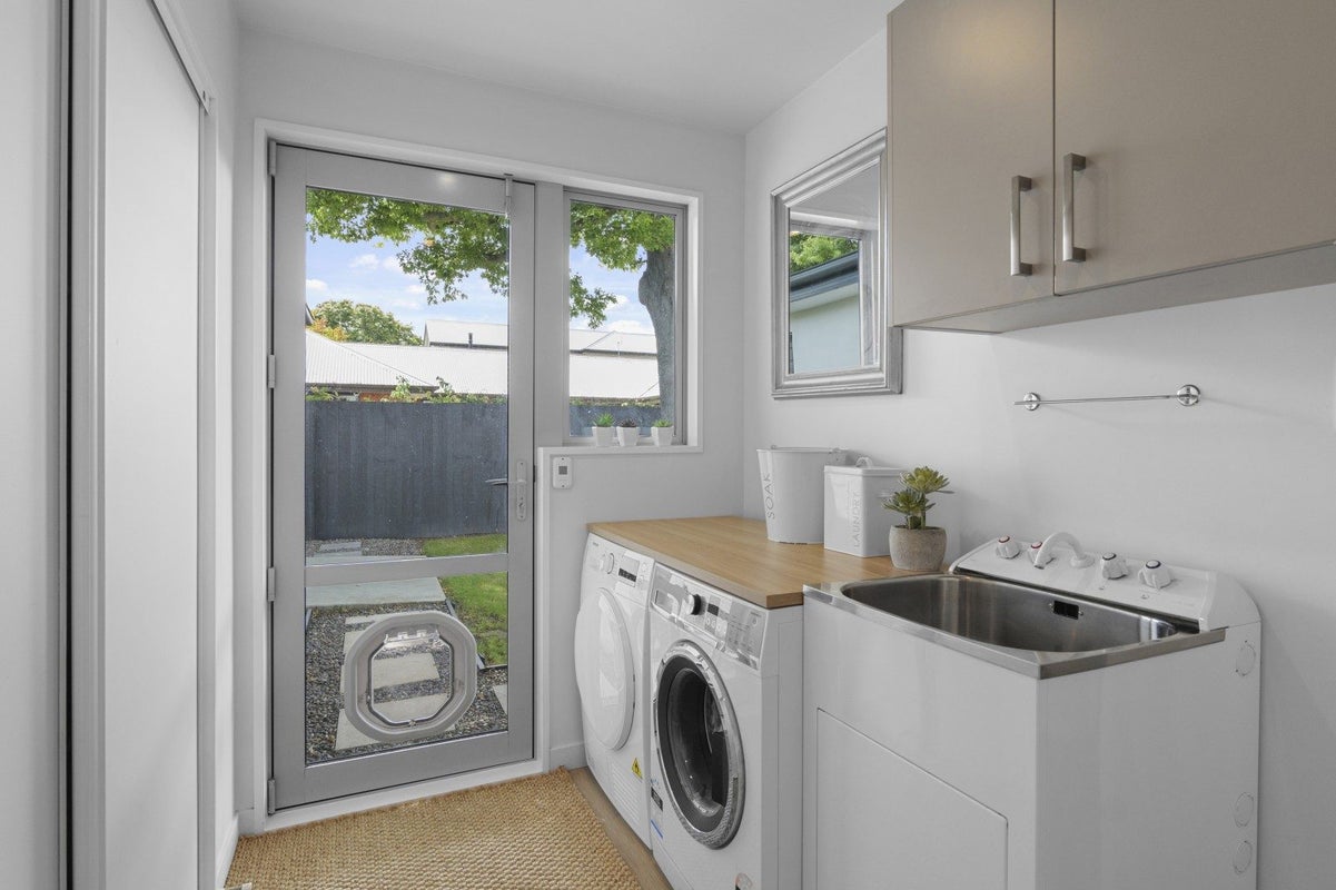 7 THE OVAL, Hillmorton, Christchurch - Carousel 21