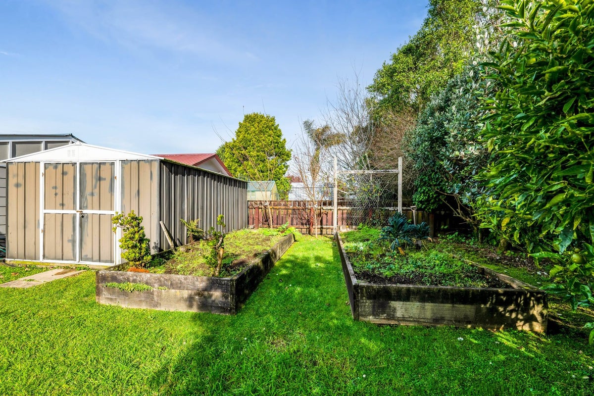 5 Ngahere Street, Inglewood, Inglewood - Carousel 16