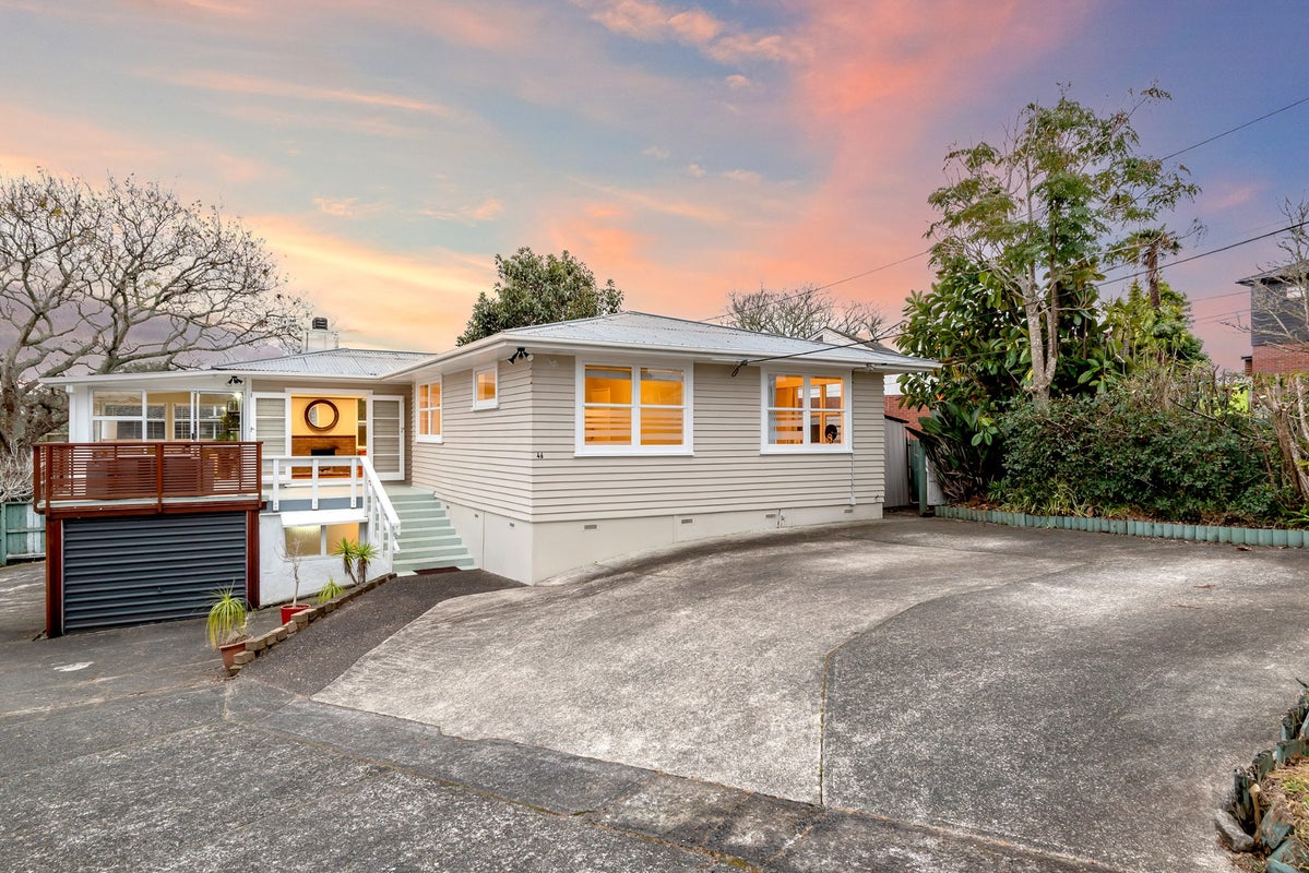 1/46 Sunnynook Road, Sunnynook, Auckland - Carousel 1