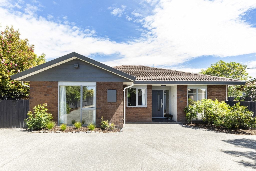 2/121 BARRINGTON STREET, Somerfield, Christchurch - Carousel 25