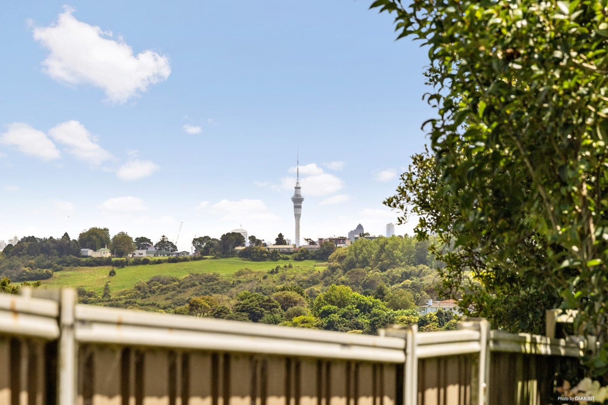 43 Whytehead Crescent, St Heliers, Auckland - Carousel 19