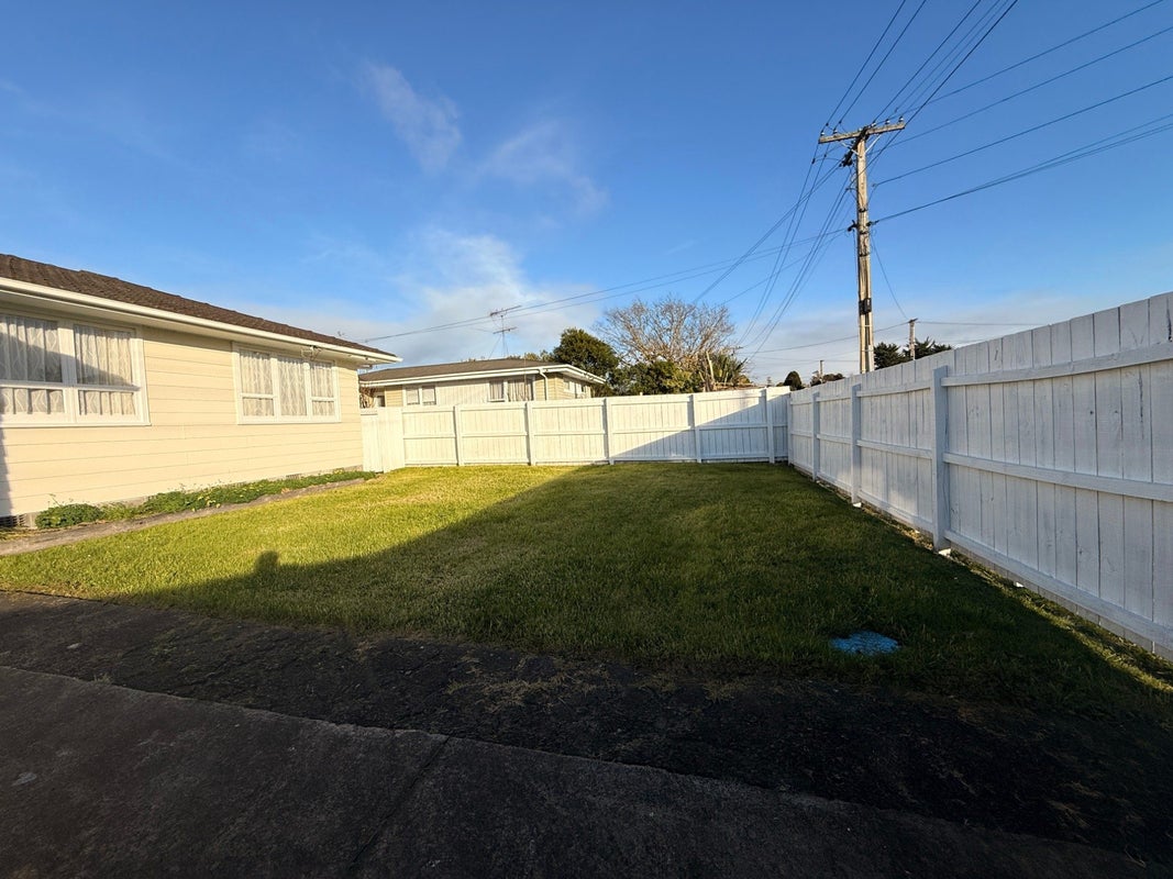 48 Greenhaven Avenue, Opaheke, Papakura - Carousel 12