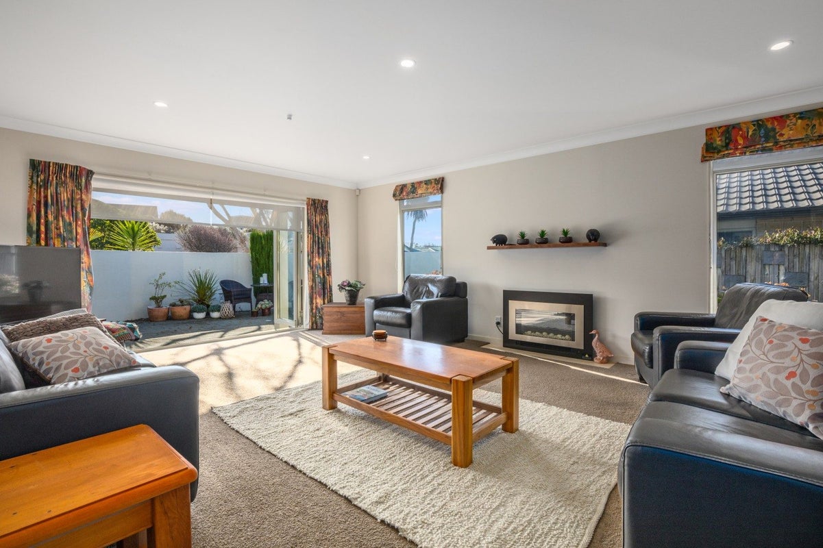 12 Avion Terrace, Raumati Beach, Paraparaumu - Carousel 2