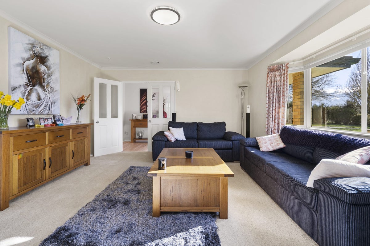 109 The Oaks Drive, Leamington, Cambridge - Carousel 2