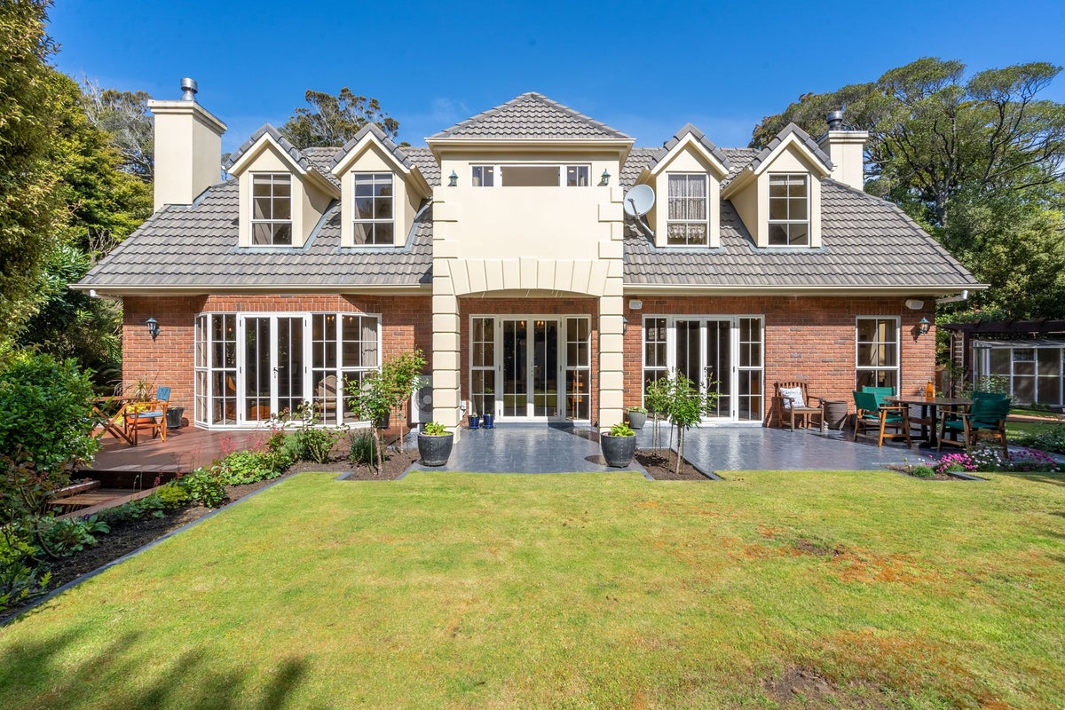 97 Marama Avenue North, Otatara, Invercargill - Carousel 1