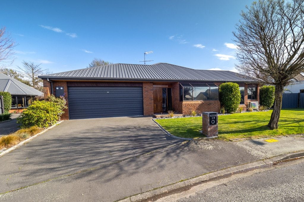 19 Falcon Drive, Allenton, Ashburton - Carousel 17