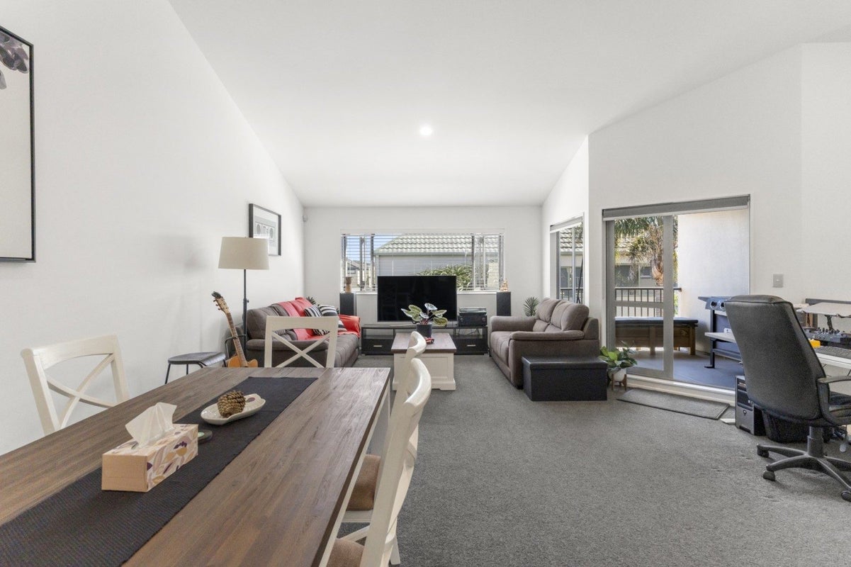 45 Tawa Street, Mount Maunganui, Mount Maunganui - Carousel 1