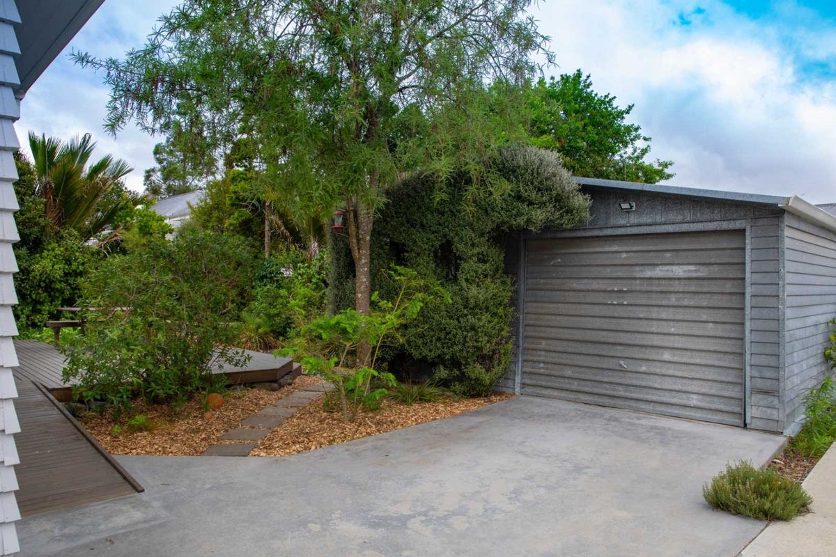 45 Te Aroha Street, Hamilton East, Hamilton - Carousel 20