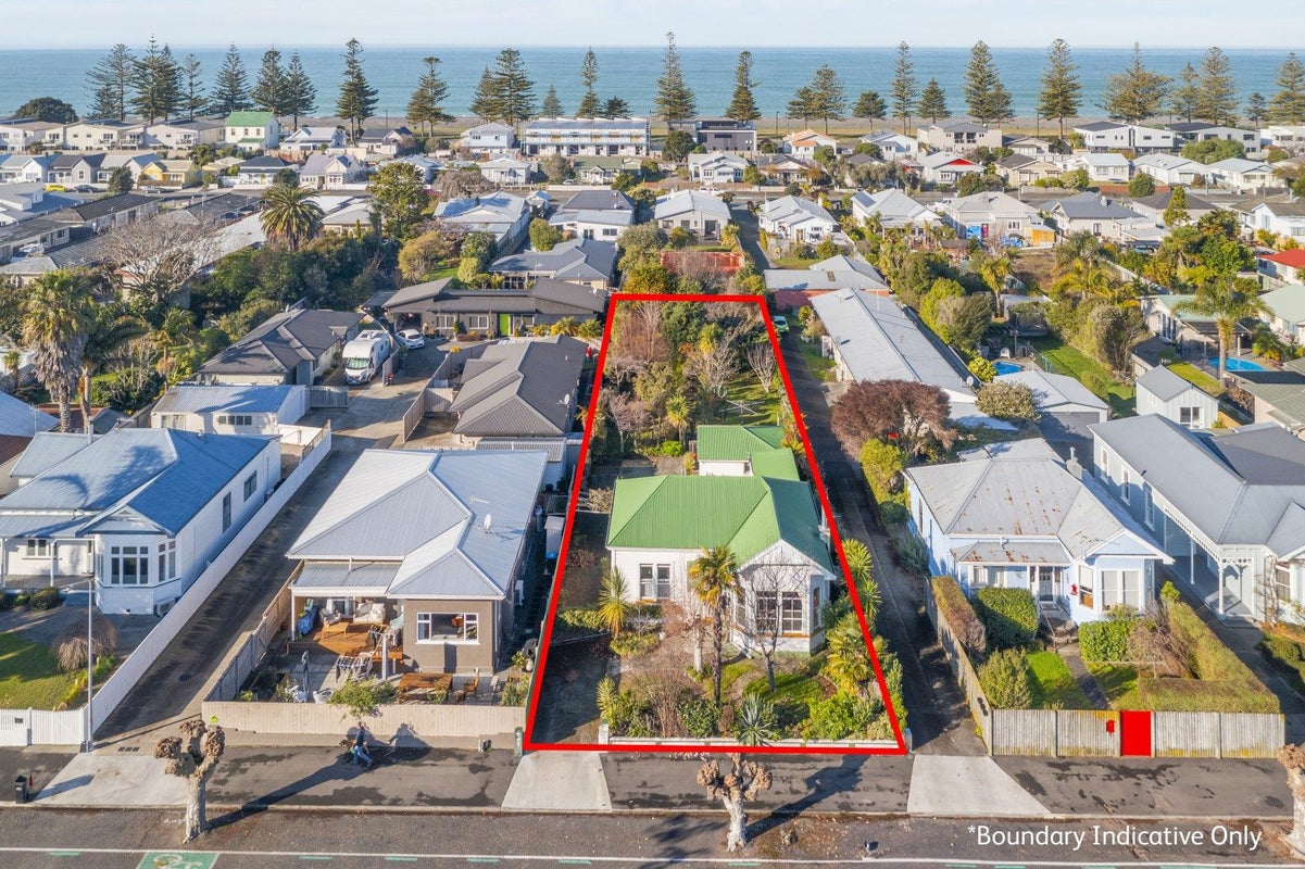 131 Nelson Crescent, Napier South, Napier - Carousel 1
