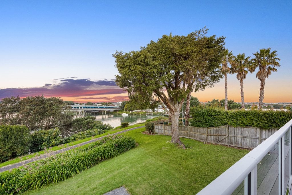 2/34 Watene Road, Panmure, Auckland - Carousel 2