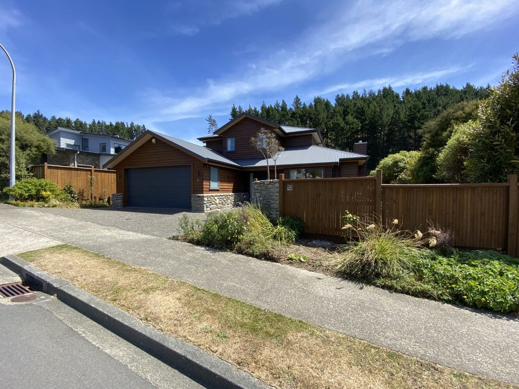 53 Furlong Crescent, Churton Park, Wellington - Carousel 1