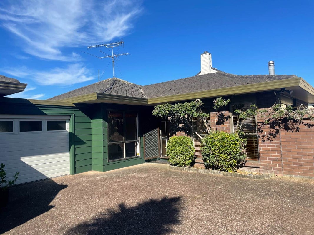 3/32 Ranfurly Road, Epsom, Auckland - Carousel 1