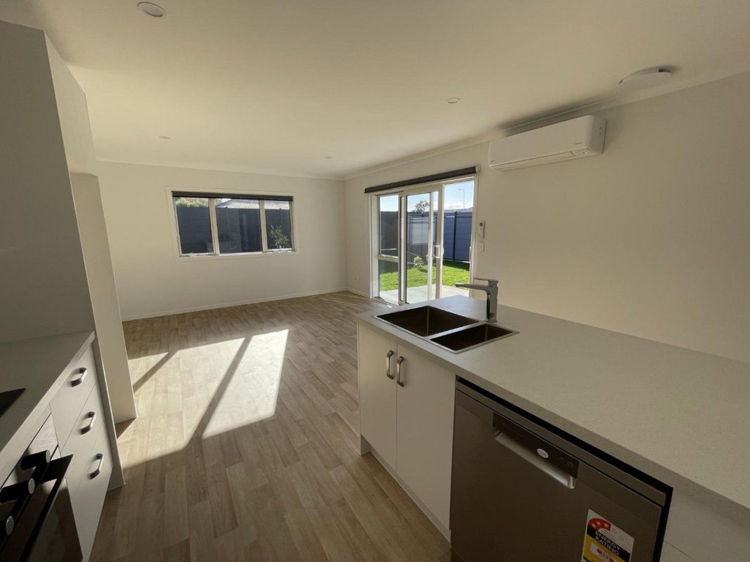 1 Chester Road, Springvale, Whanganui - Carousel 2