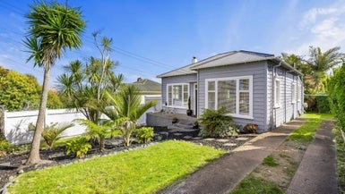 18A Walsall Street, Avondale, Auckland - Carousel 1