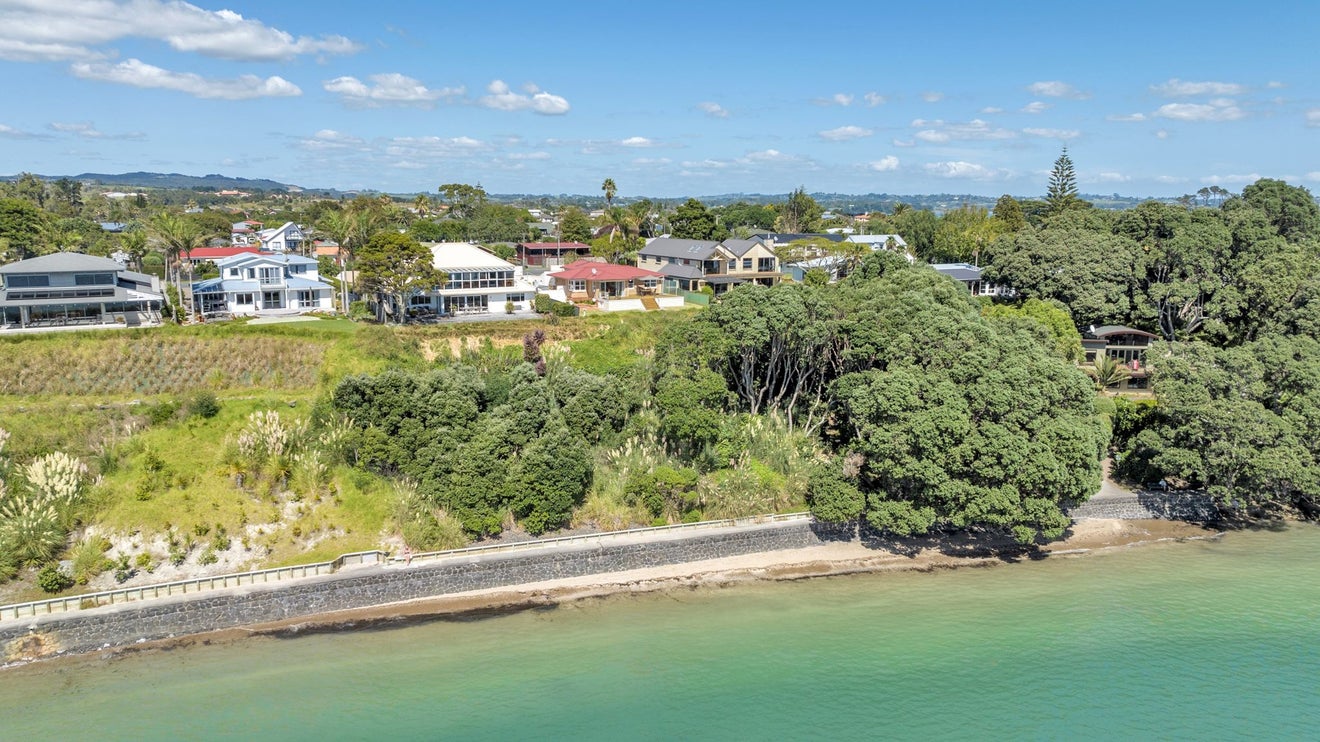 34 First View Avenue, Beachlands, Auckland - Carousel 2
