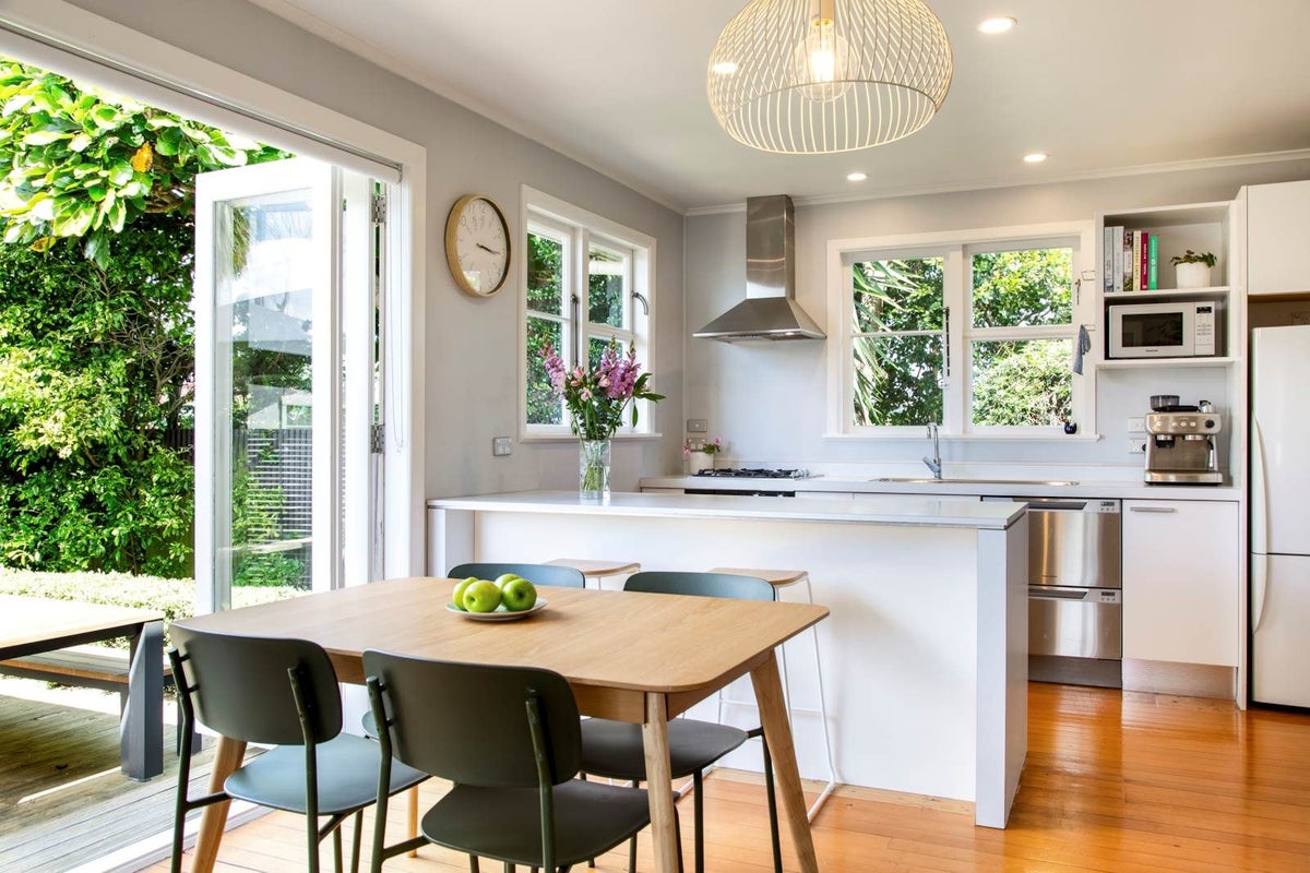 21 Wairau Avenue, Avondale, Auckland City, Auckland - Carousel 2