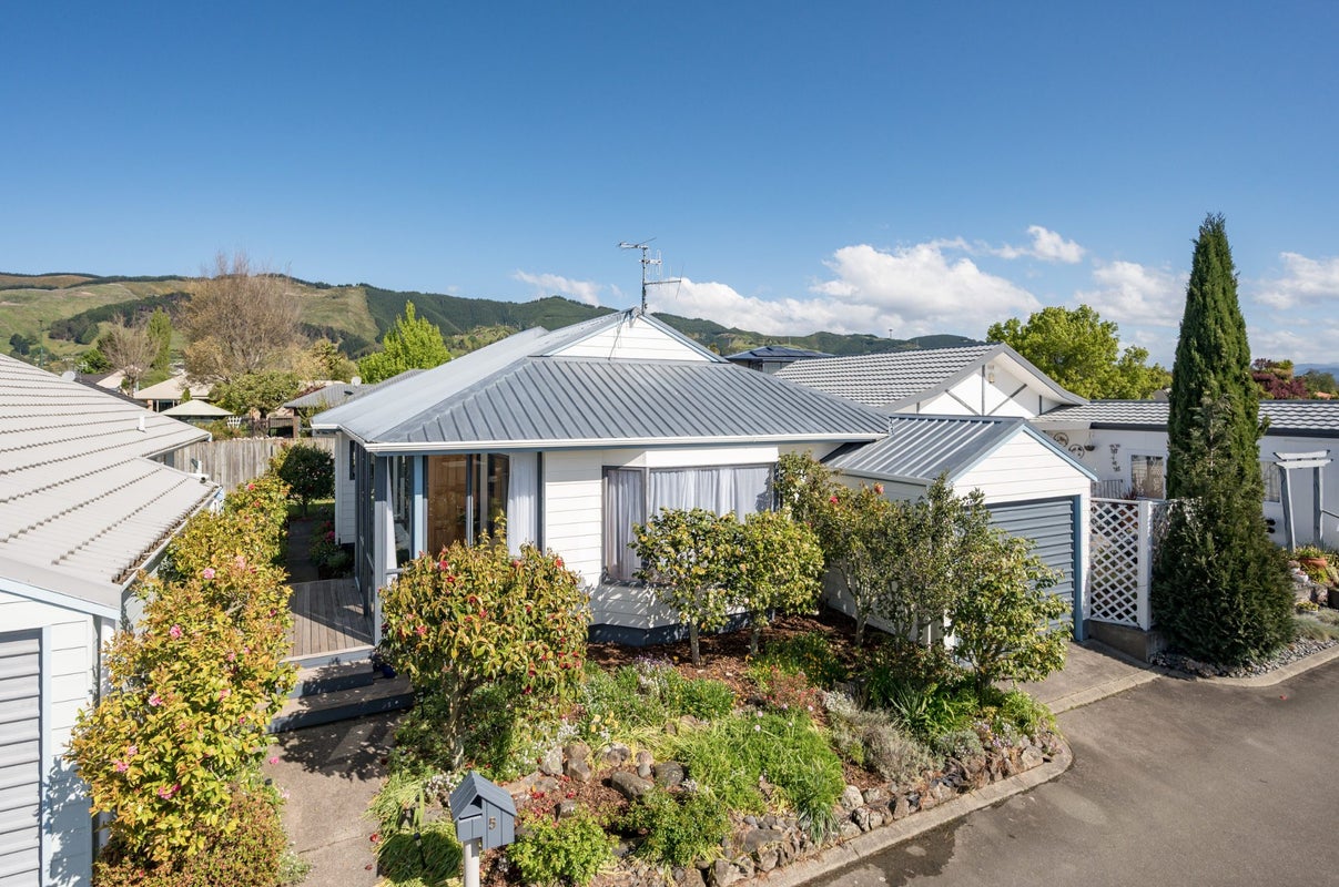 5 Gardenia Place, Richmond, Richmond - Carousel 1