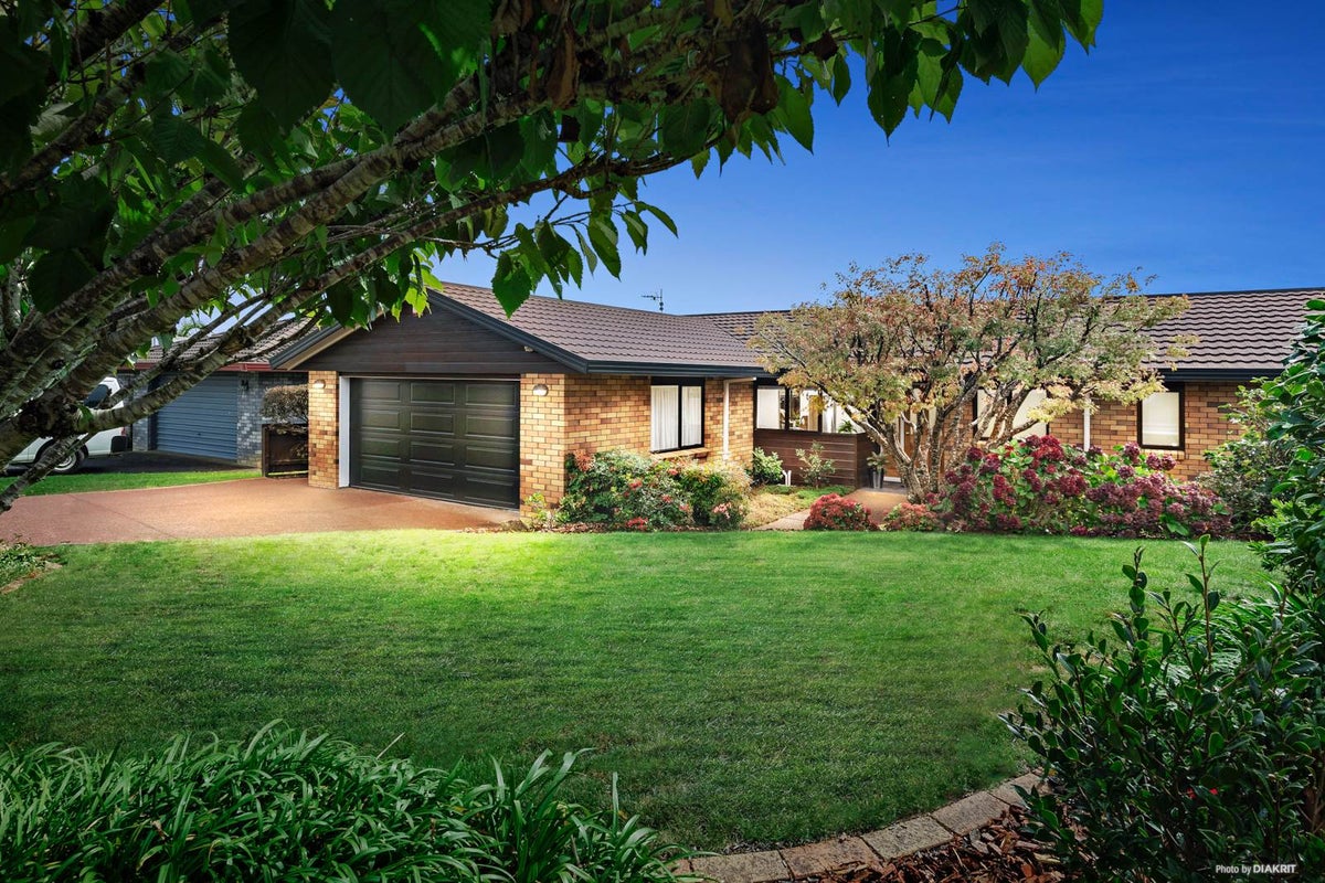 8A Simmental Crescent, Somerville, Auckland - Carousel 2