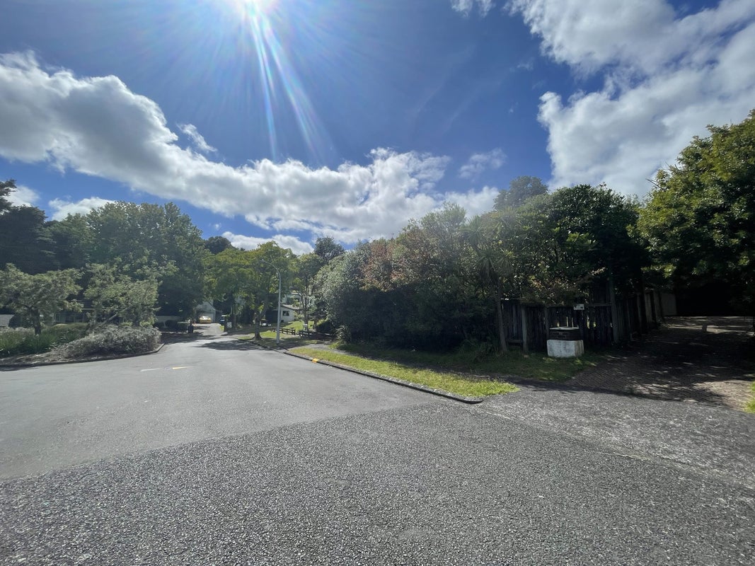 15 Kingsclere Place, Goodwood Heights, Auckland - Carousel 38